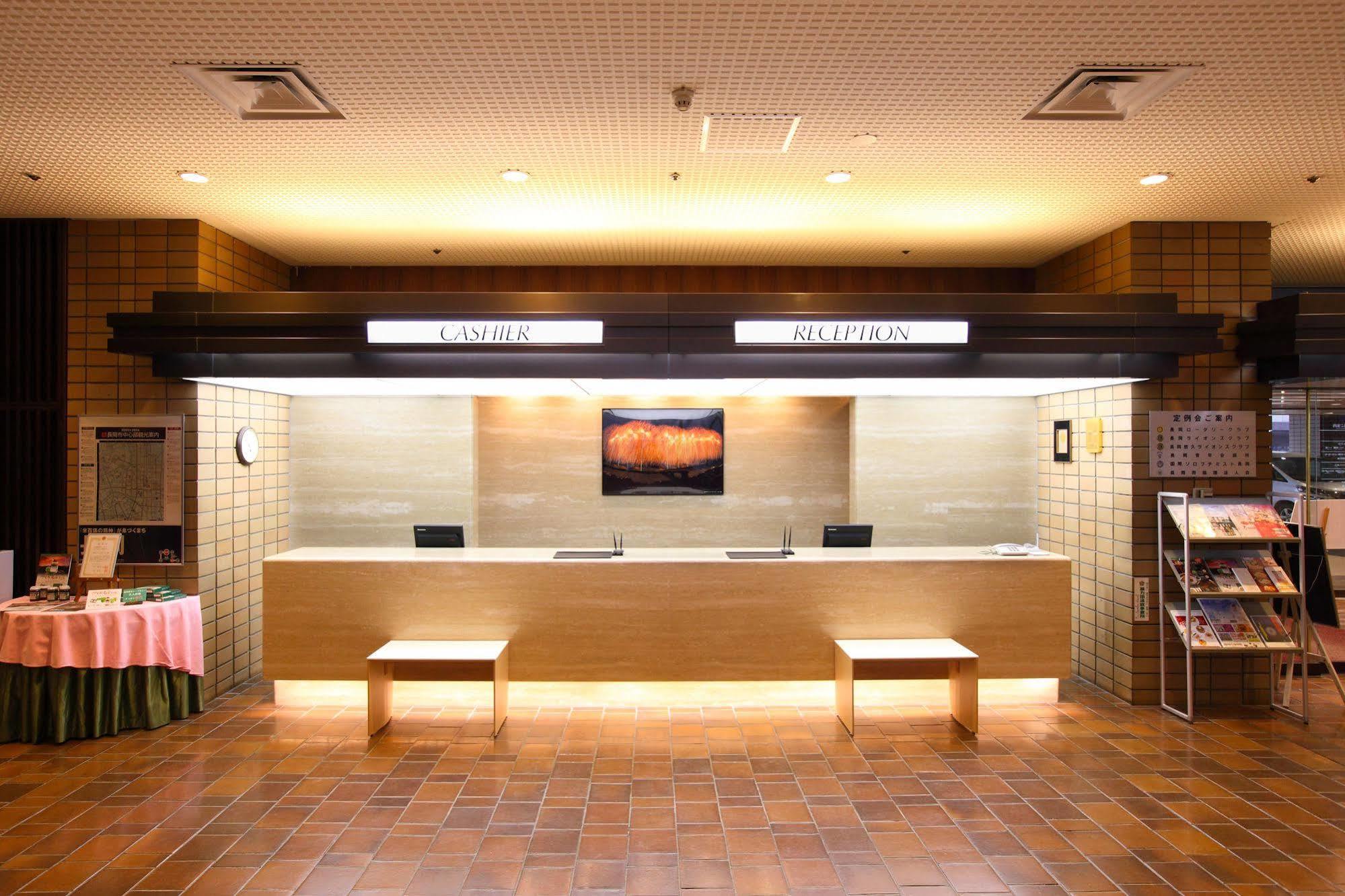 Nagaoka Grand Hotel Esterno foto